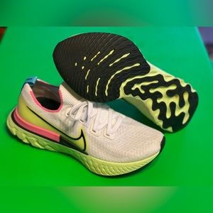 Nike react size 9 like new. Neon yellow / neon pink